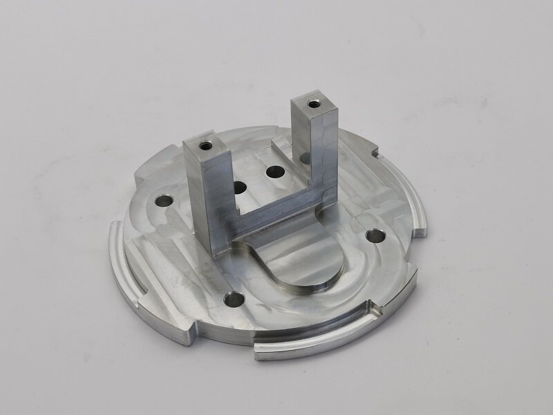 CNC -Bearbeitungsschüsselmontage